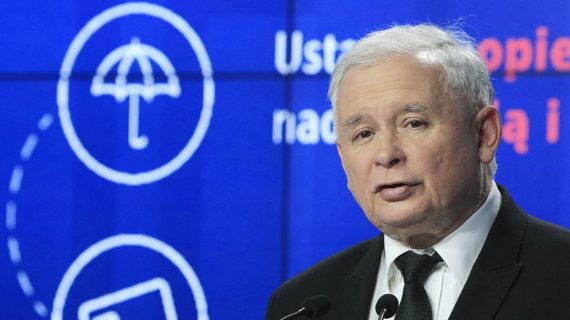 Polish leader: Bill Clinton should have his head examined