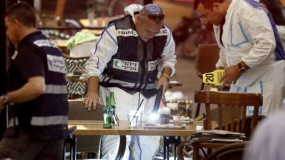 Palestinian gunmen kill 4 in Tel Aviv mall; UN’s Ban ‘shocked’ at praise for attacks Palestinian gunmen kill 4 in Tel Aviv mall; UN’s Ban ‘shocked’ at praise for attacks