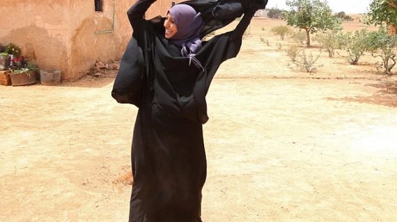 Women rip off, burn niqabs as jihadists reported ‘on the ropes’ in Manbij, Syria Women rip off, burn niqabs as jihadists reported ‘on the ropes’ in Manbij, Syria
