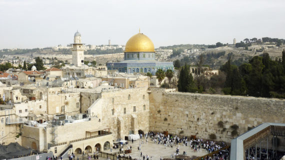 Palestinian Authority applauds anti-Israel UNESCO resolution Palestinian Authority applauds anti-Israel UNESCO resolution