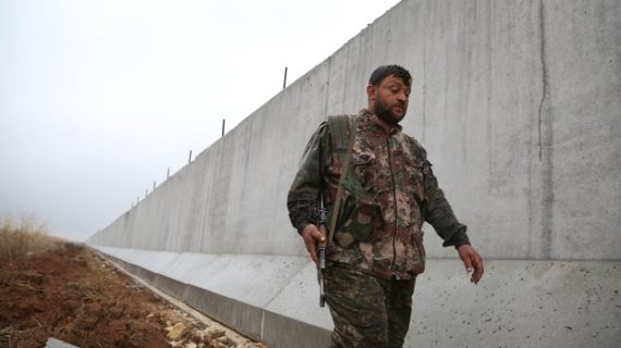 Turkey building a wall along its entire border with Syria Turkey building a wall along its entire border with Syria