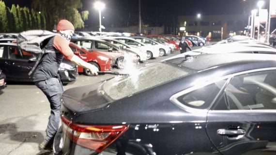 Trump hits ‘organized’ protests ‘incited by media’ Trump hits ‘organized’ protests ‘incited by media’