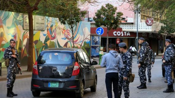 Would-be suicide bomber, who attempted to enter Beirut cafe, says he is with ISIL