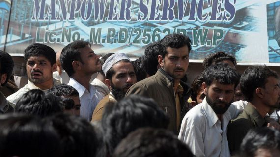 Saudi deports 40,000 Pakistani workers over terror fears