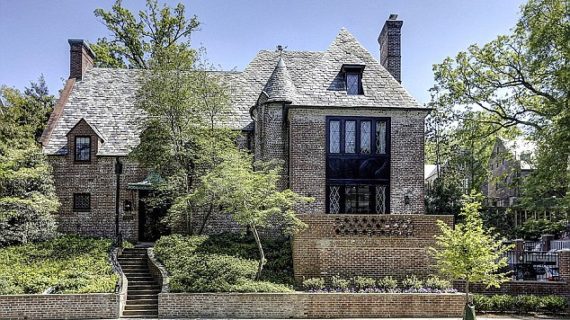 Government in exile? Valerie Jarrett moves into Obama’s D.C. mansion