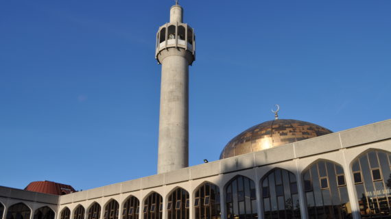 ‘Londonistan’: 423 new mosques, 500 closed churches
