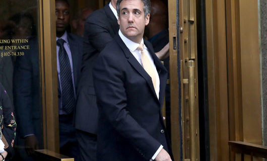 Levin explains the law to Lanny Davis, counsel for ‘the Clinton mob family’ Levin explains the law to Lanny Davis, counsel for ‘the Clinton mob family’