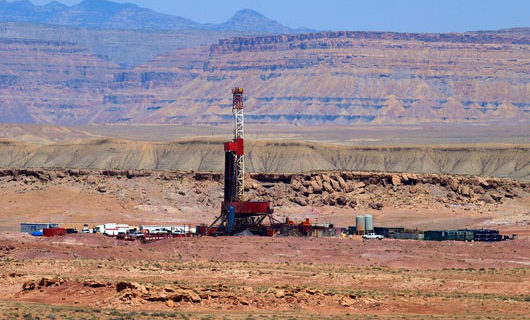 U.S. oil production sets new records, prices decline U.S. oil production sets new records, prices decline