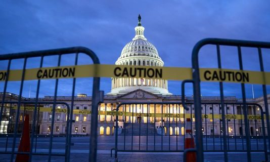 Financial analyst has no problem with government shutdown