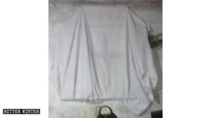 Chinese seniors told to remove Christian images or lose their stipends