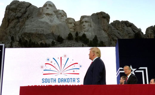 CNN on Mt. Rushmore in 2008 and 2020: From ‘majestic’ to ‘racist’ CNN on Mt. Rushmore in 2008 and 2020: From ‘majestic’ to ‘racist’