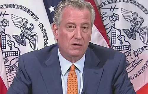 De Blasio deploys mask patrols in New York City De Blasio deploys mask patrols in New York City