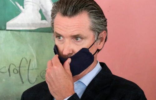 Newsom tells Californians dining out to wear masks ‘in between bites’ of food Newsom tells Californians dining out to wear masks ‘in between bites’ of food