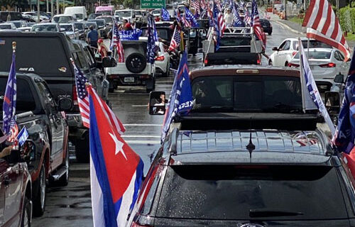 Latinos for Trump caravan in Florida had 30,000 cars; nobody shows for Biden rally in Arizona Latinos for Trump caravan in Florida had 30,000 cars; nobody shows for Biden rally in Arizona