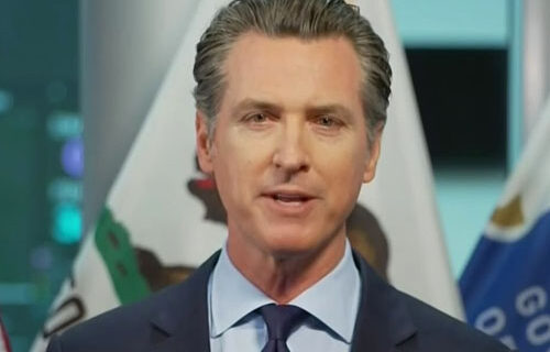 As Newsom threatens covid curfew, California lawmakers party in Hawaii