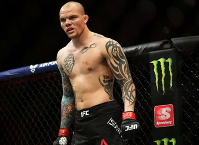 UFC fighter discloses his blood clot, mother’s death following Covid injections