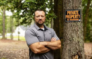 Report: Federal agents routinely enter private property without warrants
