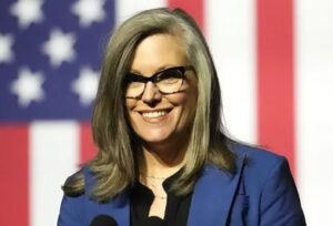 No tressesophobia in Arizona: Katie Hobbs takes a stand for hair