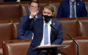 He mocked unjabbed Americans and tried to get them fired – Now he’s running for Senate