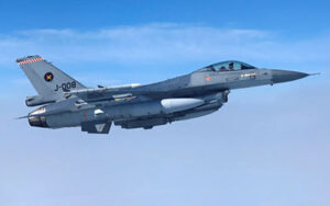 Despite lack of trained pilots to fly them, Ukraine set to receive two dozen U.S.-made F-16s