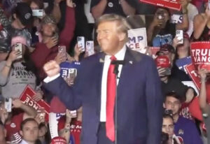 Trump in NC calls on Christian voters to ‘stand up’; Graham calls ‘God only hope’ for country