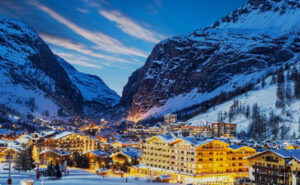 Carlson: Ukrainians using U.S. taxpayer funds for luxury vacations