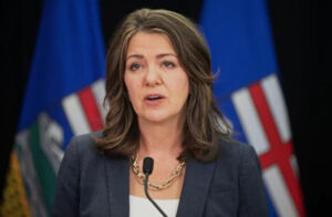 Canadian official: By projecting weakness in first meeting, Trudeau botched negotiations
