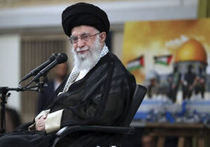 Regime change in Iran? MAGA debates, Left taunts
