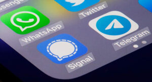 ‘Chat Control’: EU member states want to scan all private messages