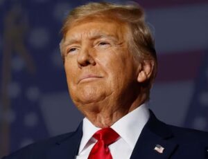 For ‘single-handedly’ restoring ‘competition in marketplace of ideas,’ Trump awarded Press Freedom Prize