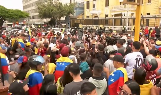 World reacts: Ecstatic Venezuelans celebrate, Left mourns narco-terrorist’s exit