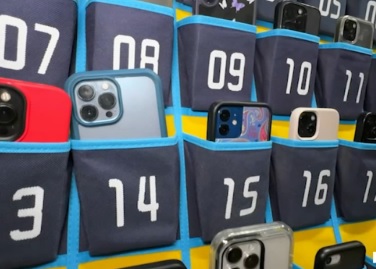 ‘Bell-to-bell’ cellphone bans spread to more states